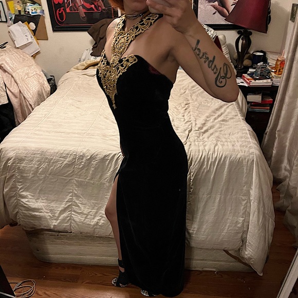 Sexy! Vintage  Velvet LA Glow Gown - Picture 3 of 13